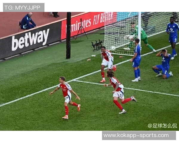 枪手攻势如潮苏维门迪射门中柱埃泽凌空机会被扑救