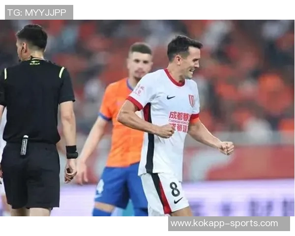 周定洋正式加盟深圳新鹏城完成与俱乐部签约仪式 周定洋正式加盟深圳新鹏城完成与俱乐部签约仪式